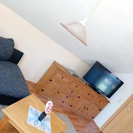 Stellas Monteurwohnungen Apartamento Dennheritz