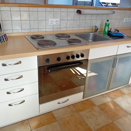 Stellas Monteurwohnungen Apartamento